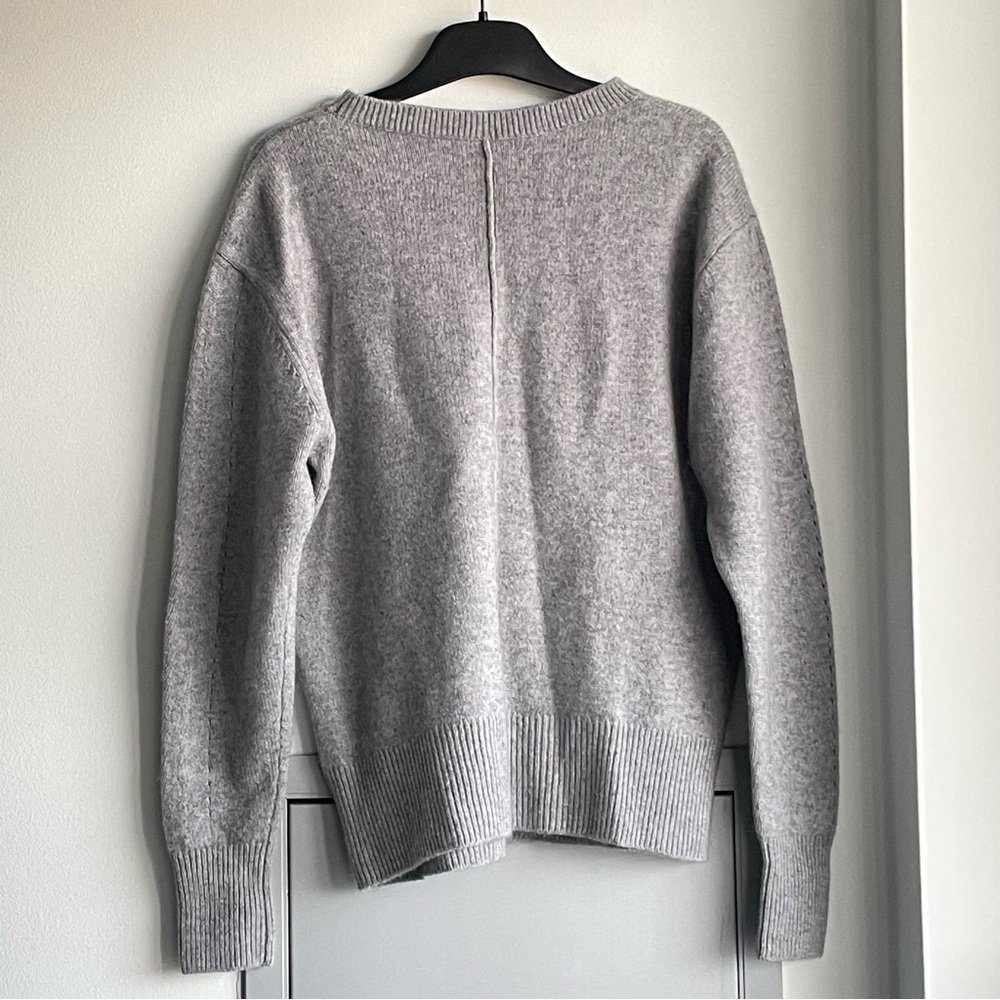 Grey Wool and Cashmere Sweater - Picture 3 of 7